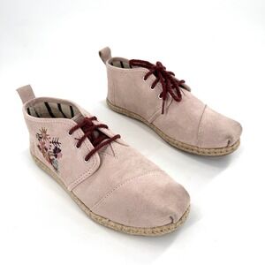 TOMS Bota Women's Chukka Boots‎ Size 7.5 Pink Suede Embroidered Espadrille Sole